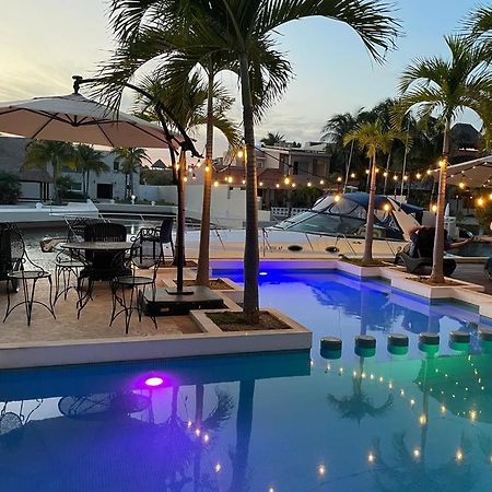 Hermosa Mansion En Puerto Aventuras Con Alberca Exterior photo