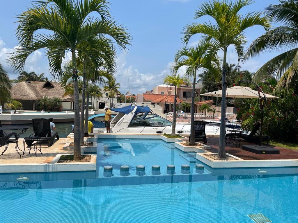 Hermosa Mansion En Puerto Aventuras Con Alberca Exterior photo