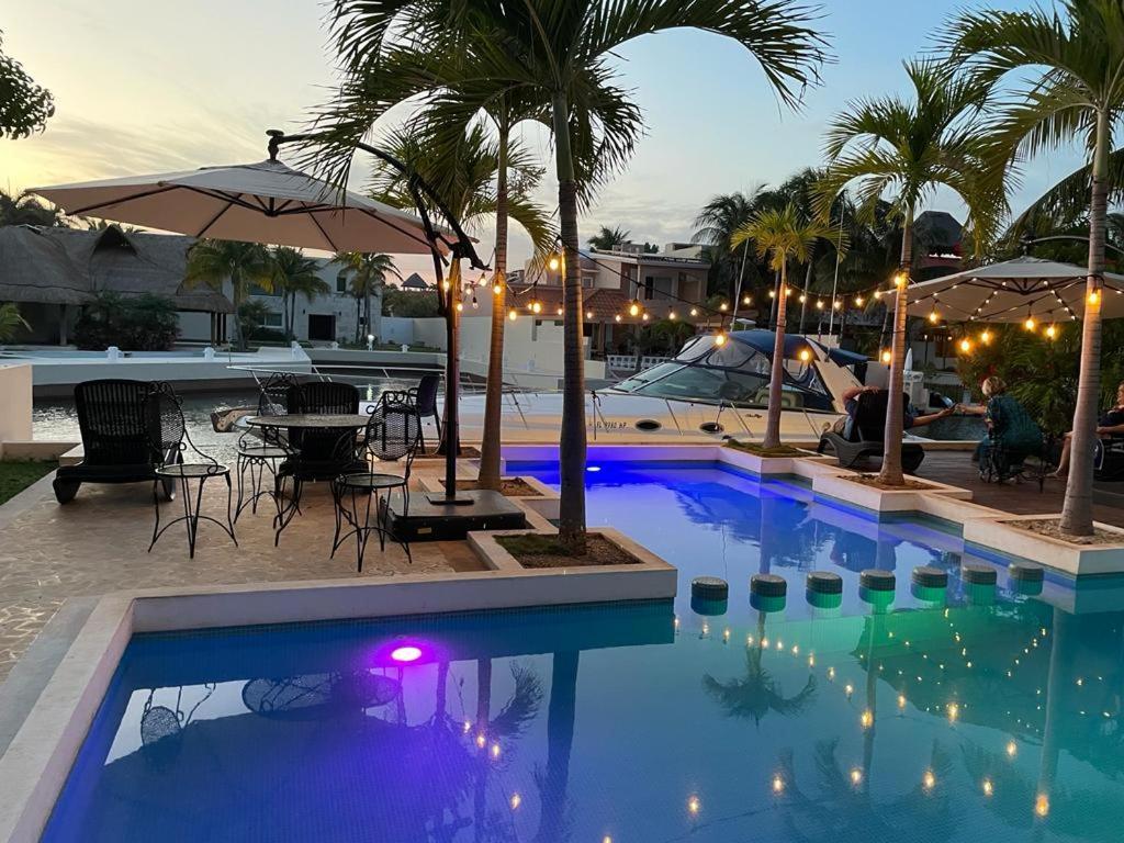 Hermosa Mansion En Puerto Aventuras Con Alberca Exterior photo